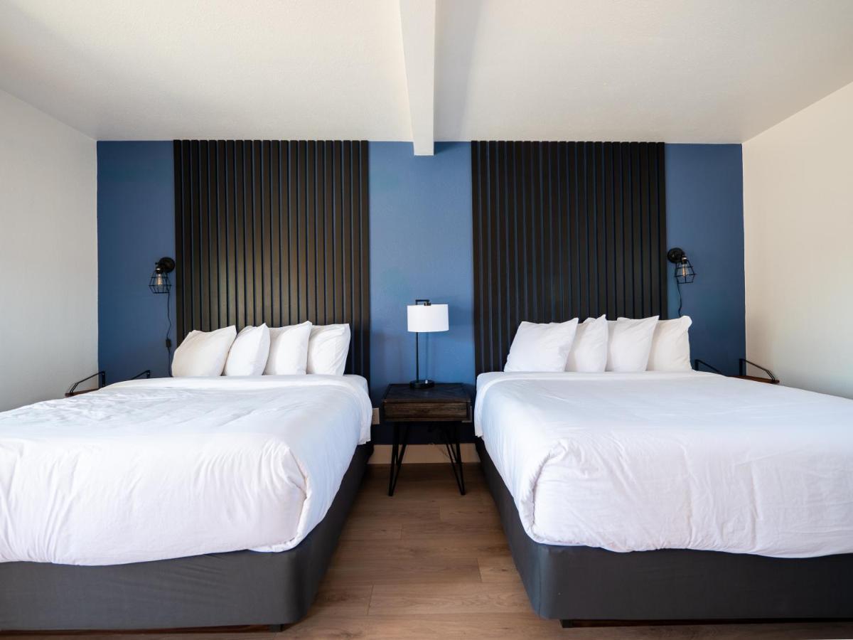 פרוטה Balanced Rock Inn מראה חיצוני תמונה